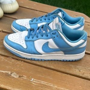 Nike dunk low UNC